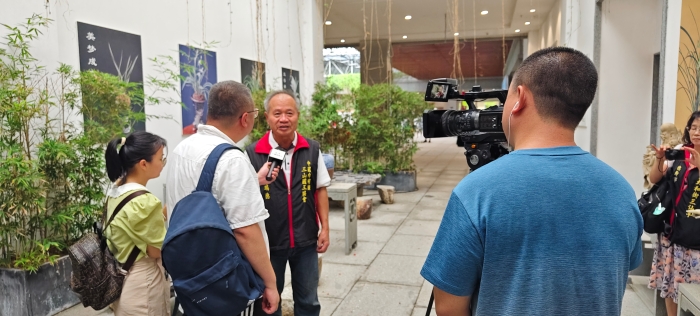 6月26日上午，2023台湾青年潮汕文化体验营暨汕台特色产业民俗文化交流活动启动仪式。中国巾明独三山国王协会总会会长刘瑞德接受采访